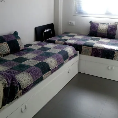 With 4 Bedrooms In Chiclana De La Frontera, With Private Pool A شقة *